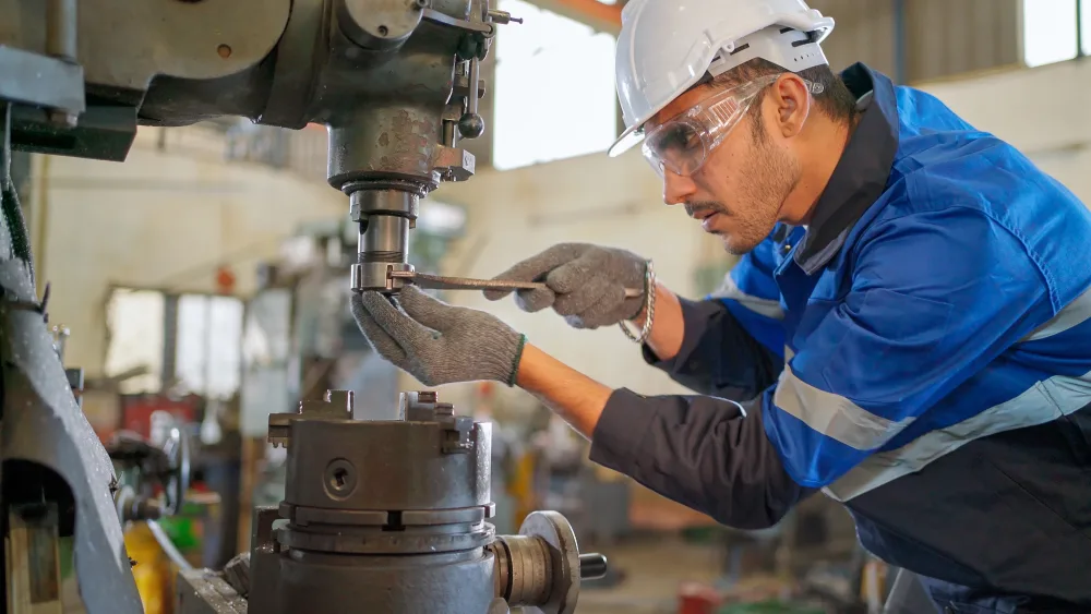 Mecanicien de machines fixes
